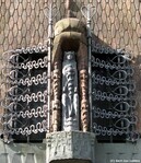 Visbeknis boven ingang Scheepvaarthuis Amsterdam, 1915-1916
              <br/>
              Gert-Jan Lobbes, 2016